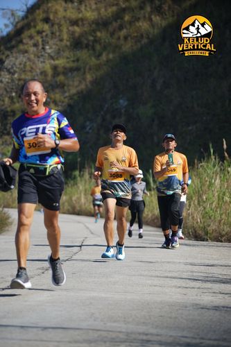 Race photo from Kelud Vertical Challenge 2024