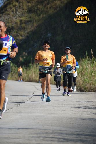 Race photo from Kelud Vertical Challenge 2024