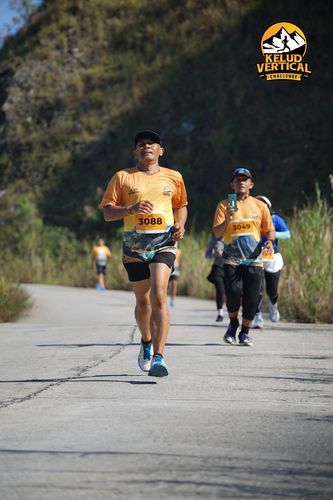 Race photo from Kelud Vertical Challenge 2024