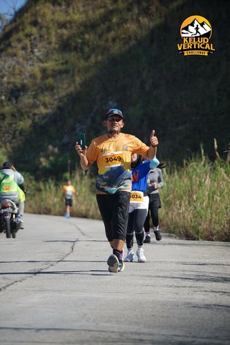 Race photo from Kelud Vertical Challenge 2024