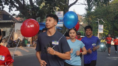 Race photo from Happy One Decade Unpad Runner