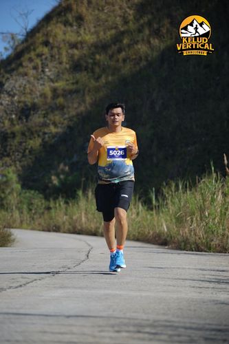 Race photo from Kelud Vertical Challenge 2024