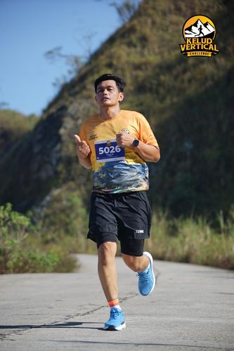 Race photo from Kelud Vertical Challenge 2024