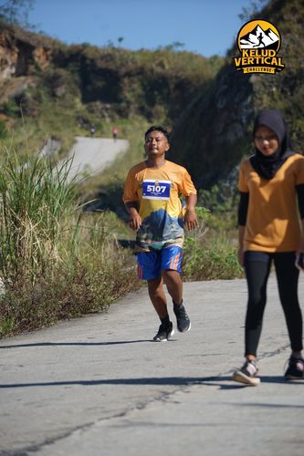Race photo from Kelud Vertical Challenge 2024