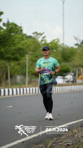 Race photo from Arutmin Borneo Run 2024