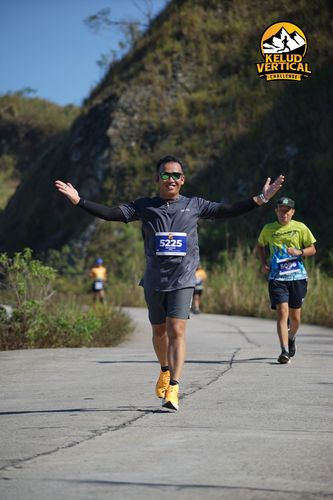 Race photo from Kelud Vertical Challenge 2024