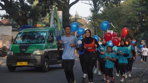 Race photo from Happy One Decade Unpad Runner