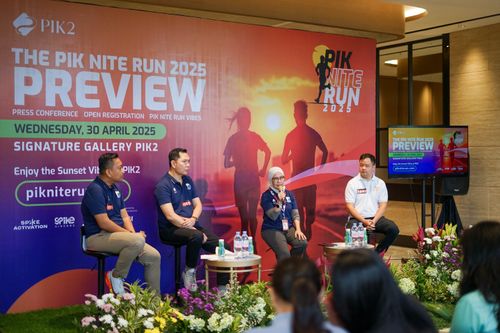 Race photo from PIK NITE RUN VIBES