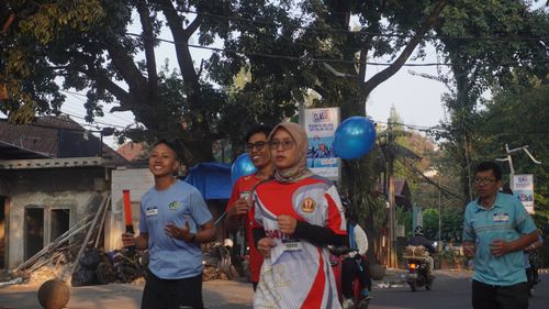 Race photo from Happy One Decade Unpad Runner