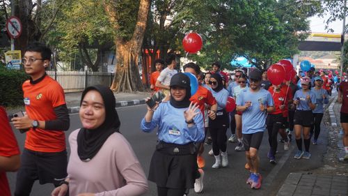 Race photo from Happy One Decade Unpad Runner