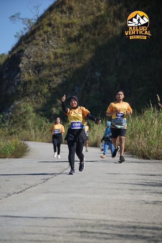 Race photo from Kelud Vertical Challenge 2024