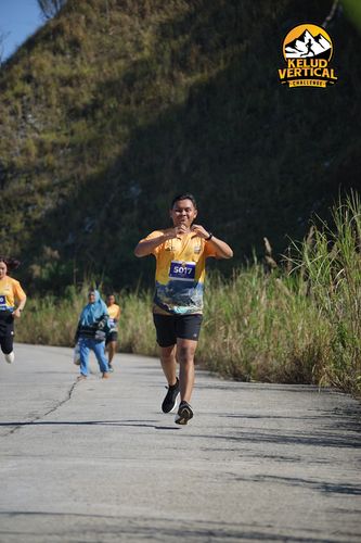 Race photo from Kelud Vertical Challenge 2024