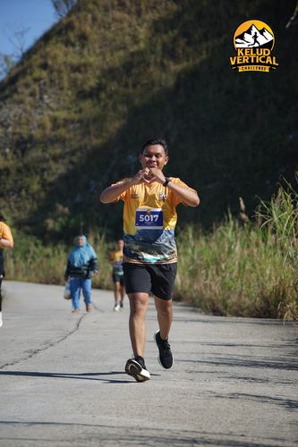Race photo from Kelud Vertical Challenge 2024