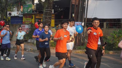 Race photo from Happy One Decade Unpad Runner