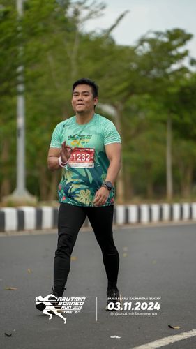 Race photo from Arutmin Borneo Run 2024