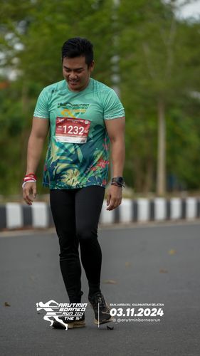 Race photo from Arutmin Borneo Run 2024