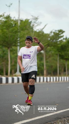 Race photo from Arutmin Borneo Run 2024