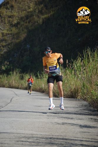 Race photo from Kelud Vertical Challenge 2024