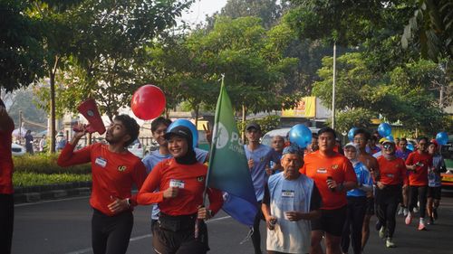 Race photo from Happy One Decade Unpad Runner