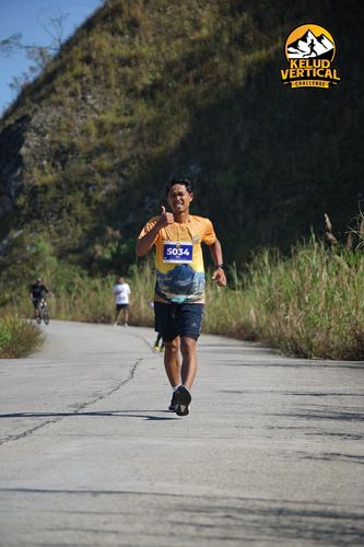Race photo from Kelud Vertical Challenge 2024