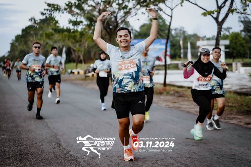 Race photo from Arutmin Borneo Run 2024