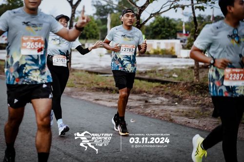 Race photo from Arutmin Borneo Run 2024