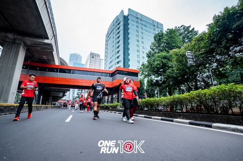 Race photo from ONE RUN 10K 2025