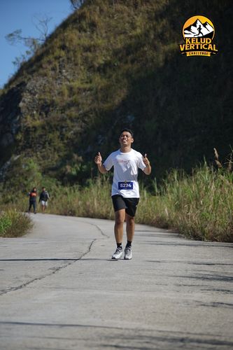 Race photo from Kelud Vertical Challenge 2024