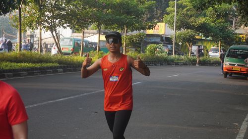 Race photo from Happy One Decade Unpad Runner