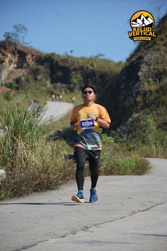 Race photo from Kelud Vertical Challenge 2024