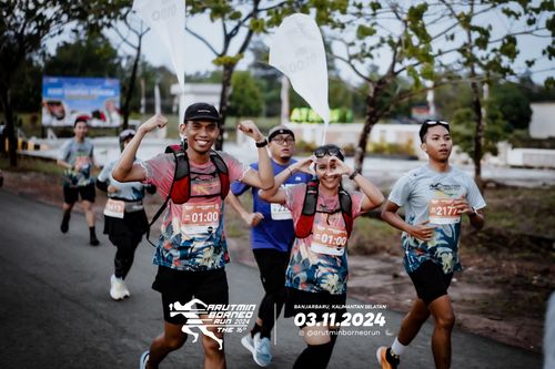 Race photo from Arutmin Borneo Run 2024