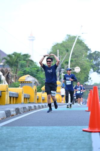 Race photo from KEMLU RUN 2025