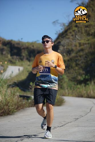 Race photo from Kelud Vertical Challenge 2024