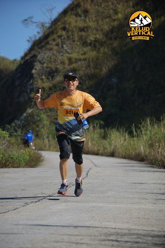 Race photo from Kelud Vertical Challenge 2024