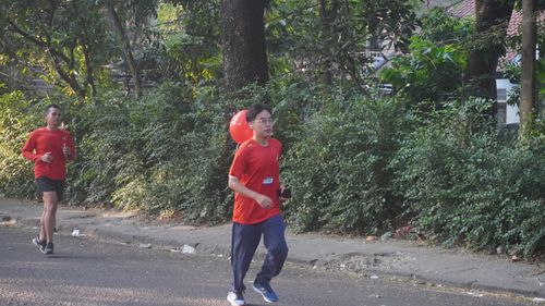 Race photo from Happy One Decade Unpad Runner