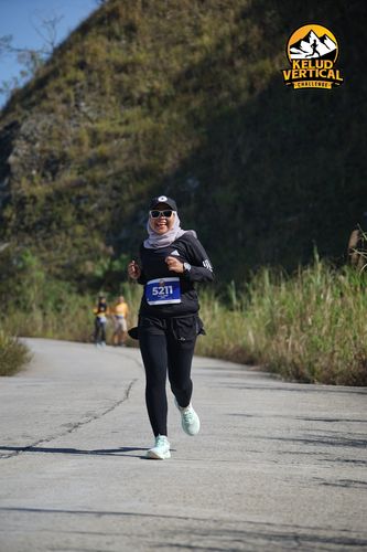 Race photo from Kelud Vertical Challenge 2024