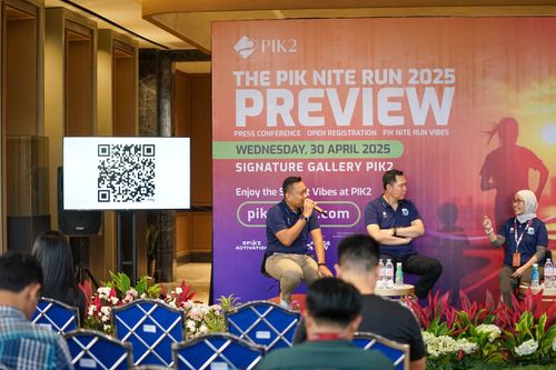 Race photo from PIK NITE RUN VIBES