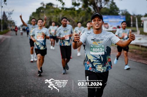 Race photo from Arutmin Borneo Run 2024