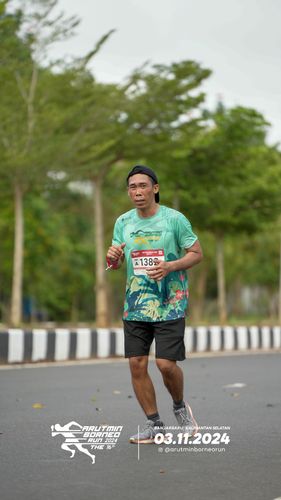 Race photo from Arutmin Borneo Run 2024