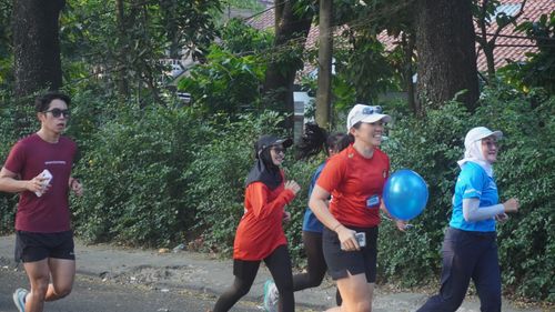 Race photo from Happy One Decade Unpad Runner
