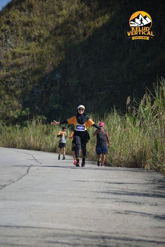 Race photo from Kelud Vertical Challenge 2024