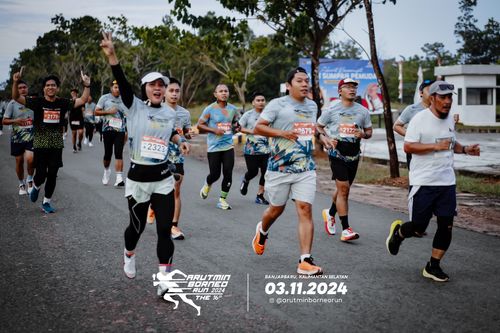 Race photo from Arutmin Borneo Run 2024