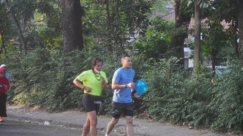 Race photo from Happy One Decade Unpad Runner