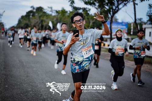 Race photo from Arutmin Borneo Run 2024