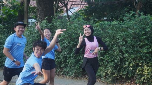 Race photo from Happy One Decade Unpad Runner