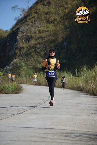 Race photo from Kelud Vertical Challenge 2024