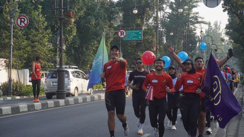 Race photo from Happy One Decade Unpad Runner