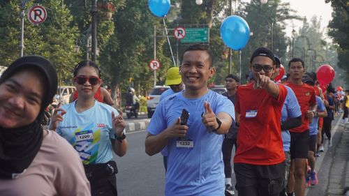 Race photo from Happy One Decade Unpad Runner