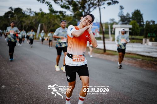 Race photo from Arutmin Borneo Run 2024