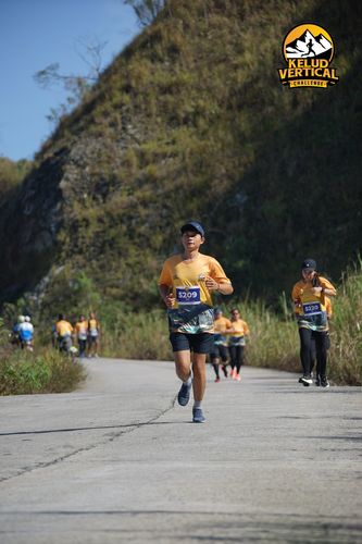 Race photo from Kelud Vertical Challenge 2024